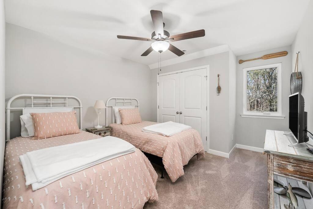 Beautiful Home With Lake And Marina Access, Firepit, Golf Cart Included Estill Springs Exteriér fotografie