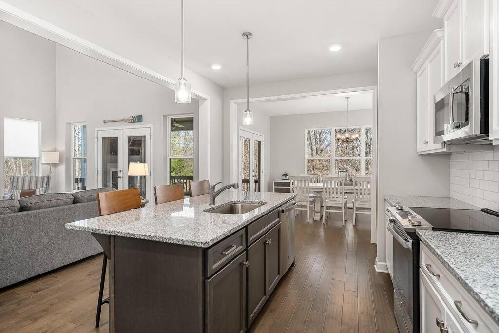 Beautiful Home With Lake And Marina Access, Firepit, Golf Cart Included Estill Springs Exteriér fotografie